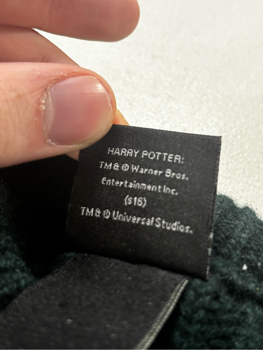 Harry Potter Slytherin Sweater - Picture 7 of 11